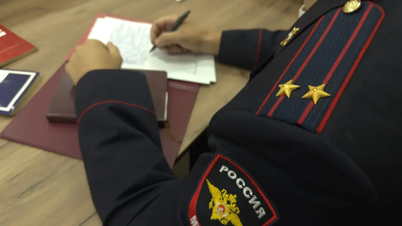 В Ростове-на-Дону задержали подозреваемого в грабеже золотой цепочки — Ростов-на-Дону Сейчас