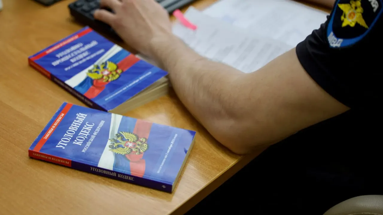 В Новочеркасске задержали подозреваемого в краже денег с найденной карты — Ростов-на-Дону Сейчас
