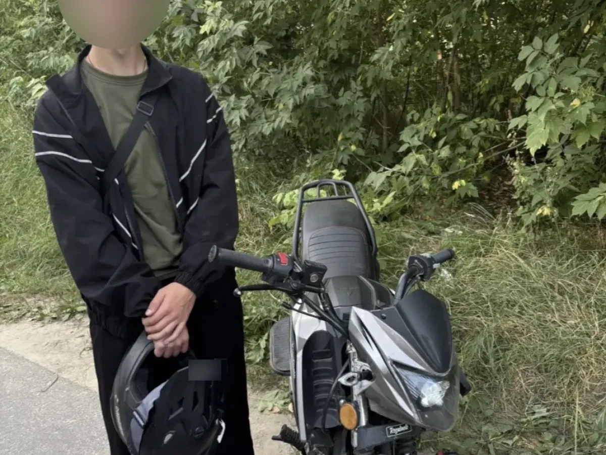 В Рязанском муниципальном округе полиция пресекла поездки подростков на незарегистрированных мотоциклах