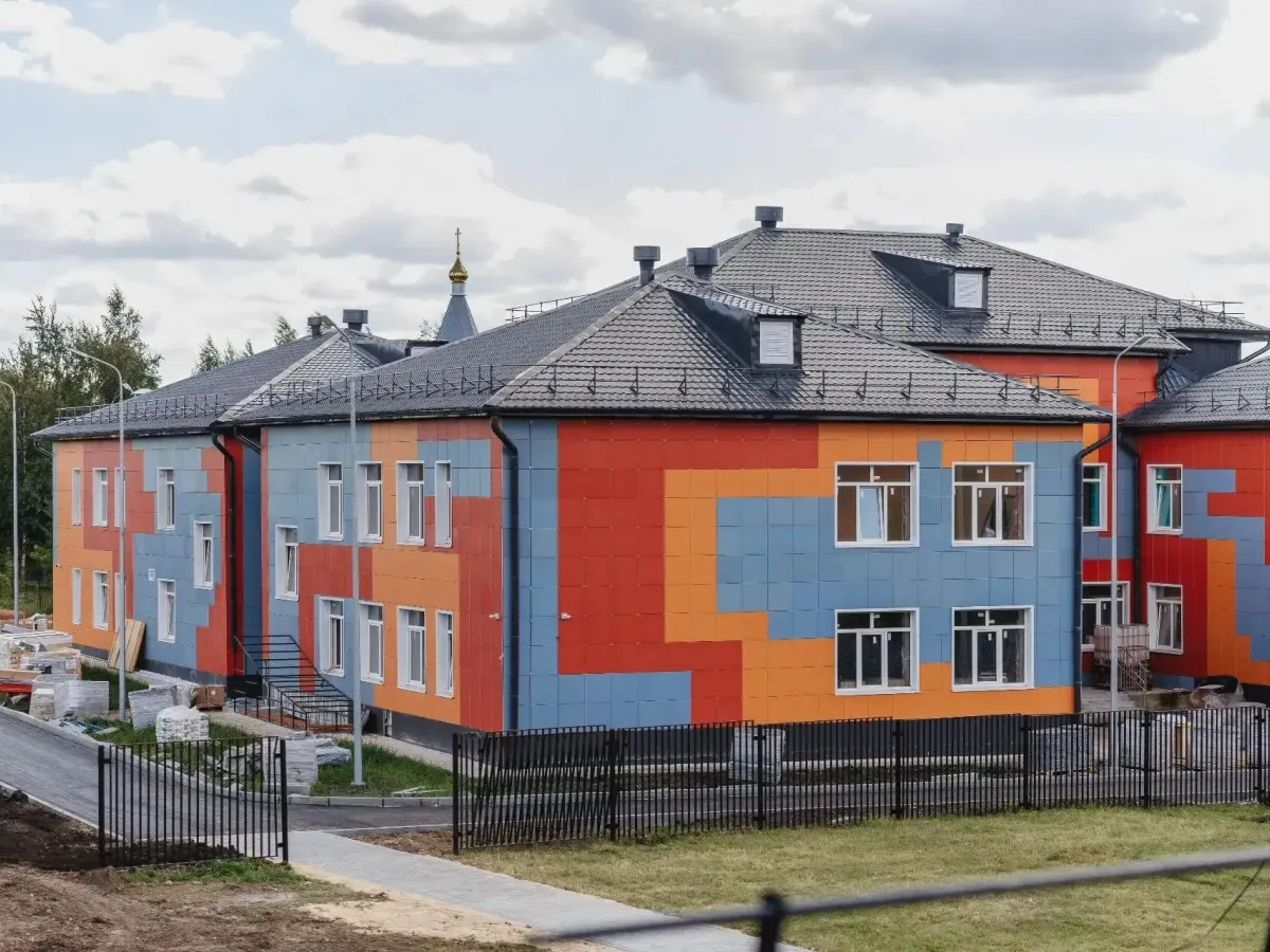 В Александро-Невском обновляют социальную инфраструктуру и возводят новые объекты
