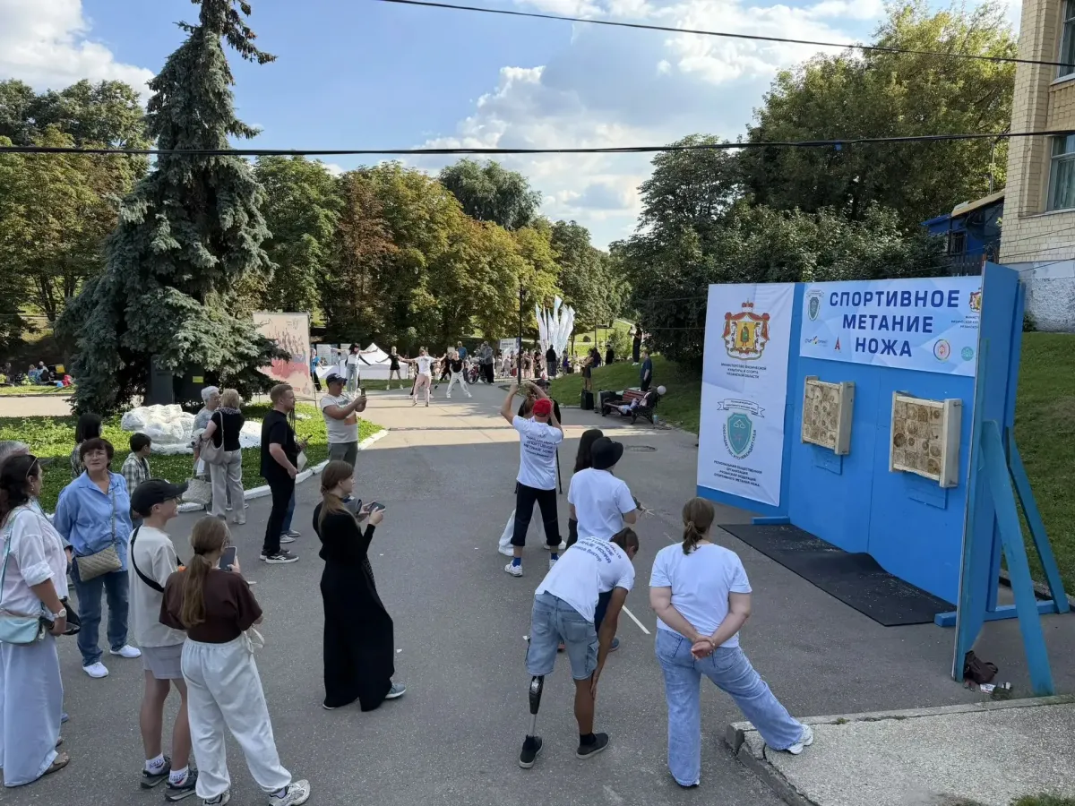 На Лыбедском бульваре в Рязани проходит фестиваль уличного спорта