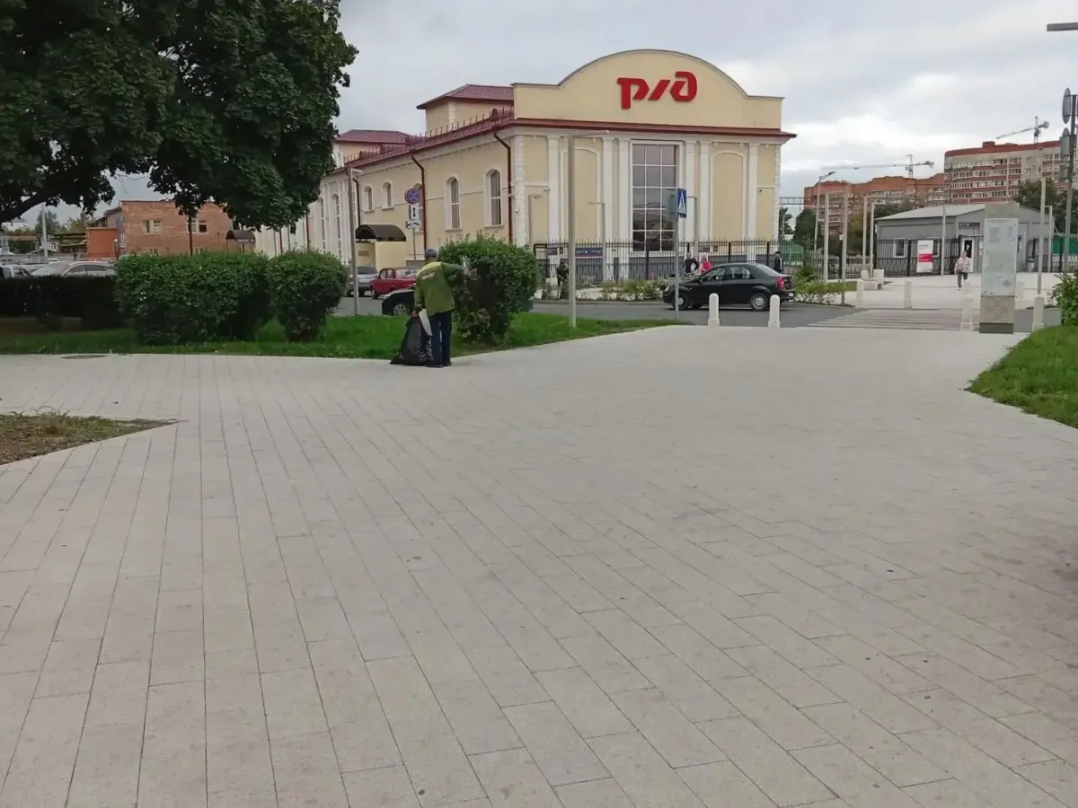В рязанских парках и скверах провели работы по благоустройству