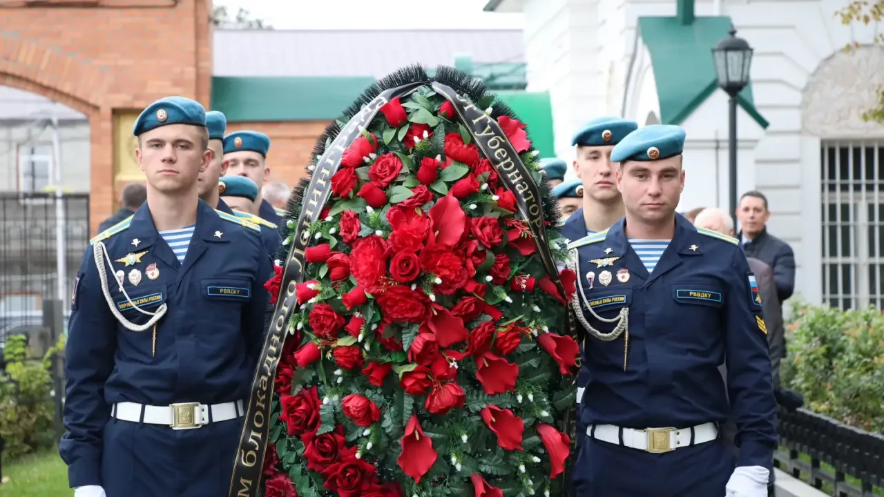 В Рязани почтили память жителей и защитников блокадного Ленинграда — Рязань Сейчас