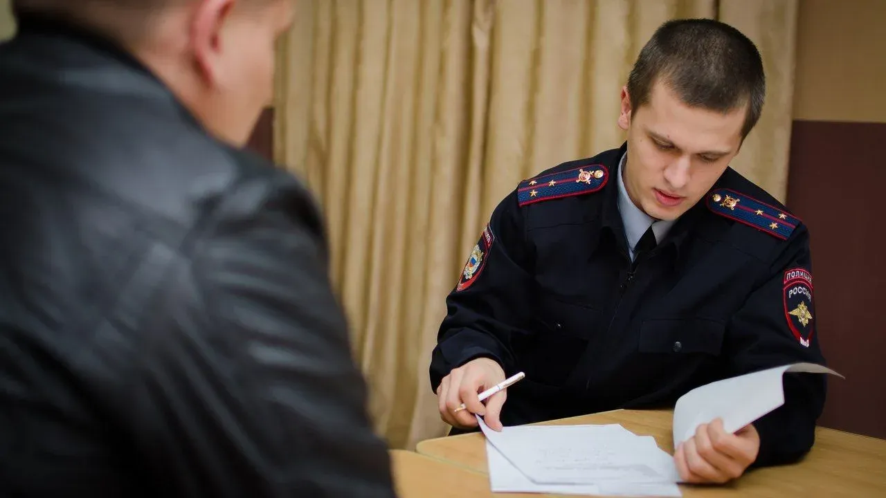 В Рыбновском районе раскрыли кражу смартфона после застолья — Рязань Сейчас