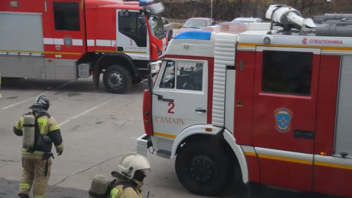 За сутки в Самарской области потушили 11 пожаров, в одном из них пострадала девушка — Самара Сейчас