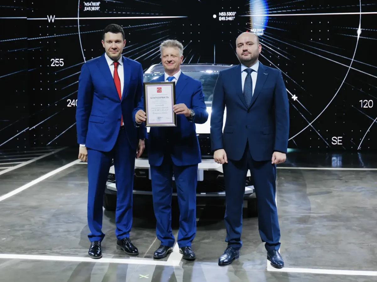На АВТОВАЗе начали выпуск флагманских кроссоверов LADA Azimut