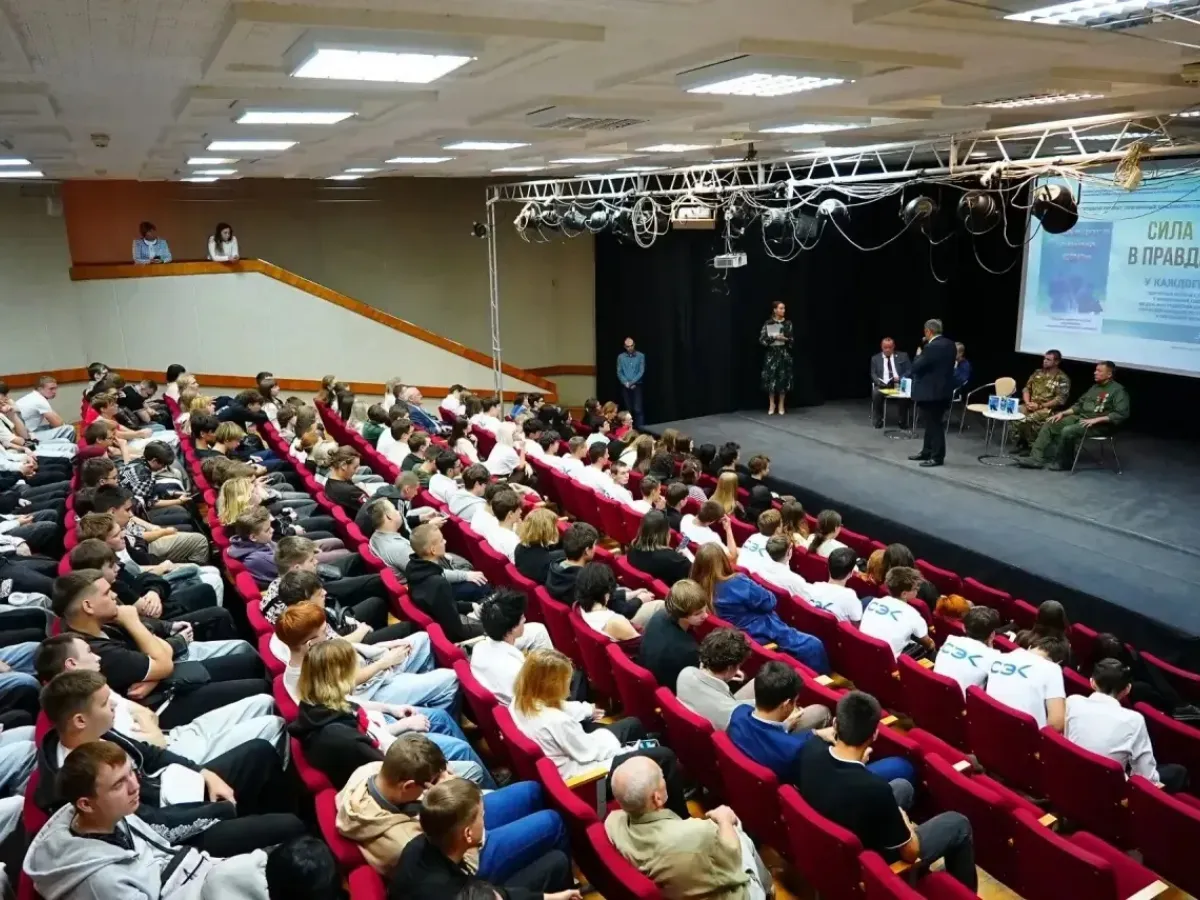 В областной научной библиотеке представили сборник «У каждого война СВОя»