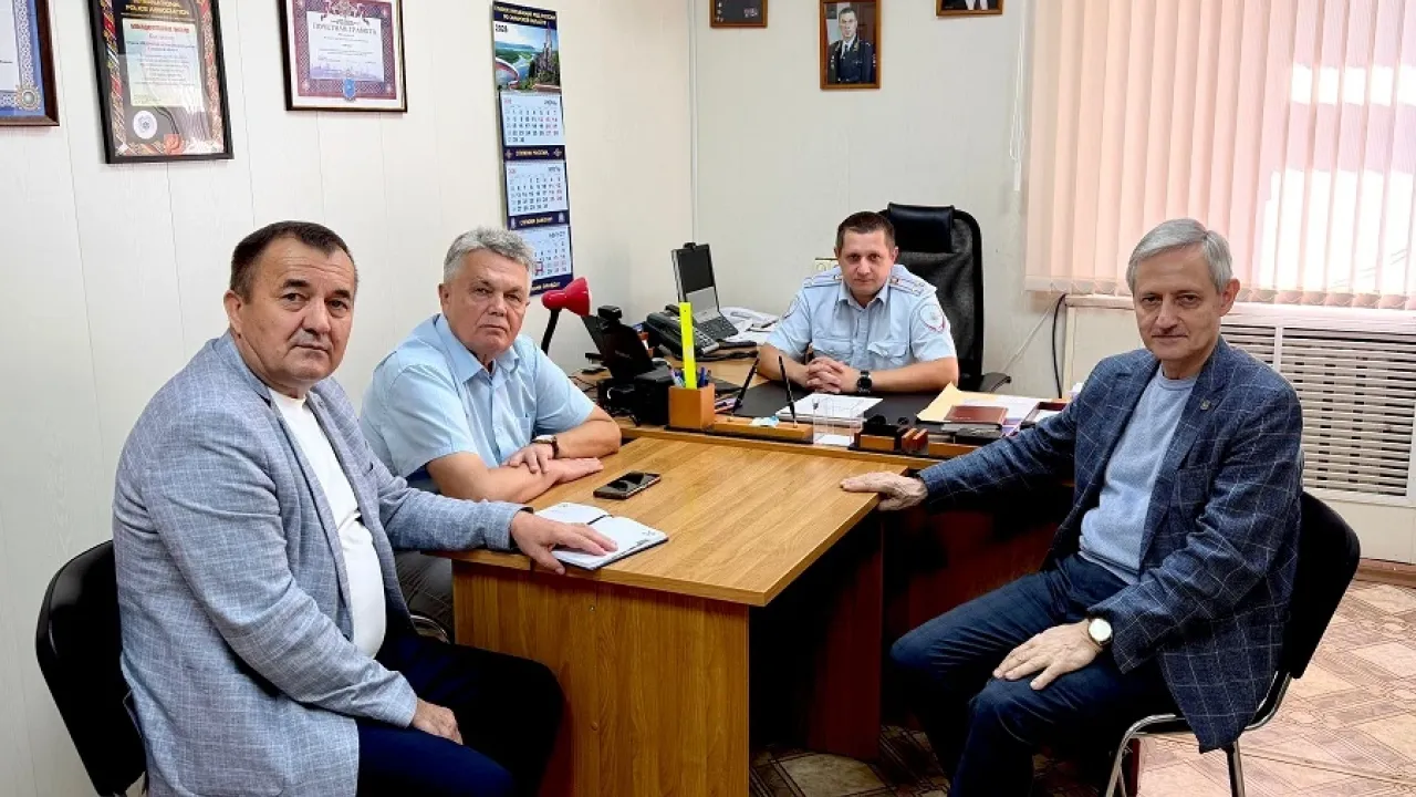 Общественники проверили работу отдела полиции в Кошкинском районе — Самара Сейчас