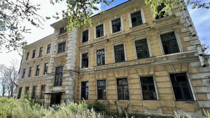 Инвестор восстановит жилой корпус воздухоплавательной школы по программе «Рубль за метр»