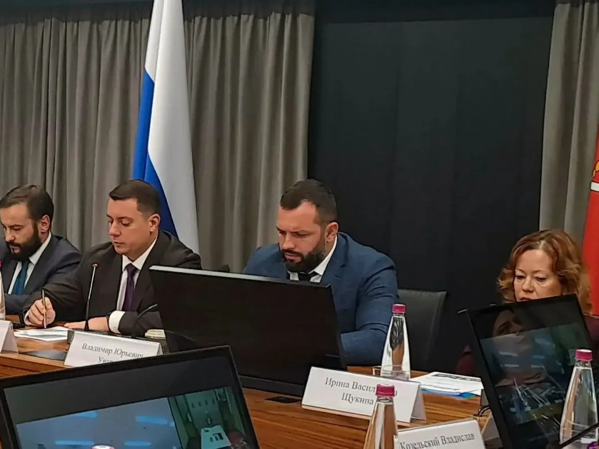 В Петербурге обсудили программу «Рубль за метр» и восстановление объектов наследия