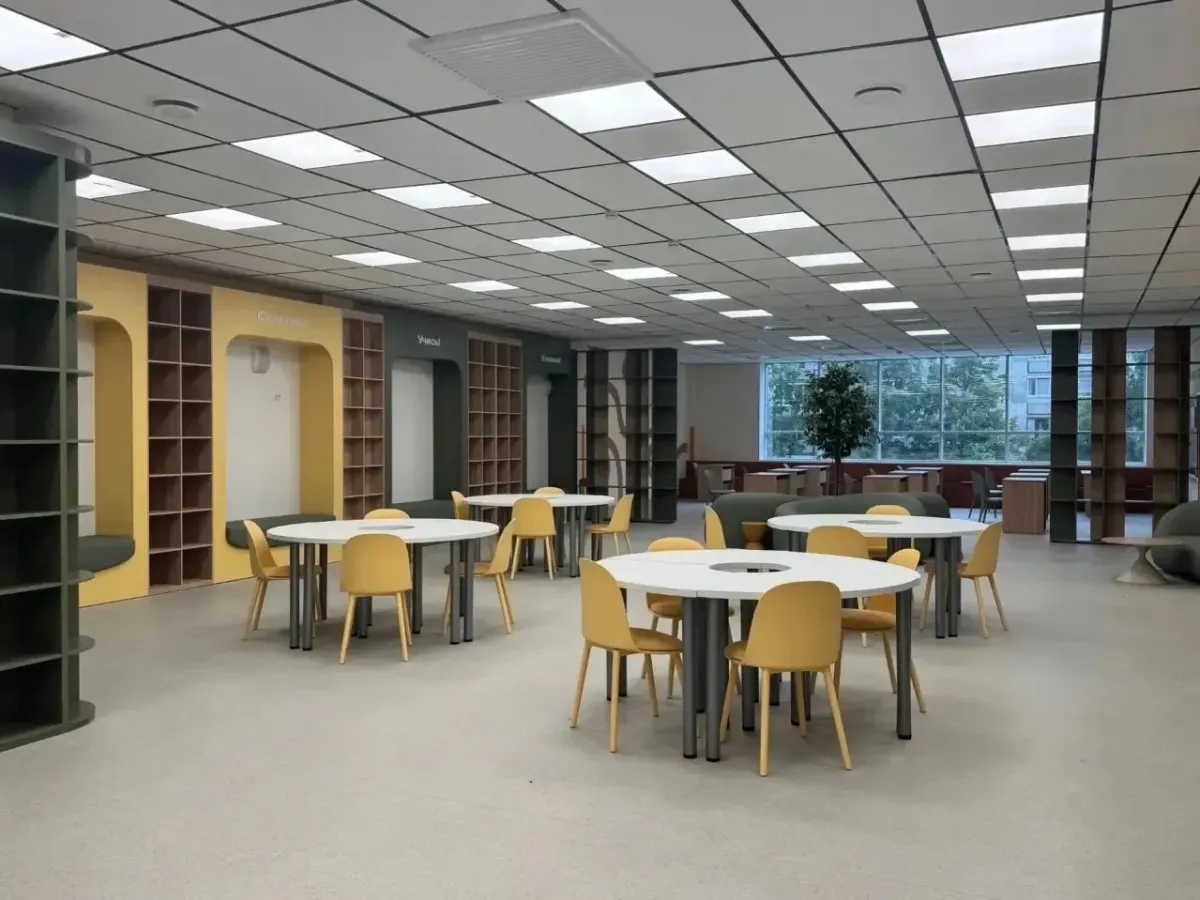 Две новые школы в Петербурге приняты в городскую собственность