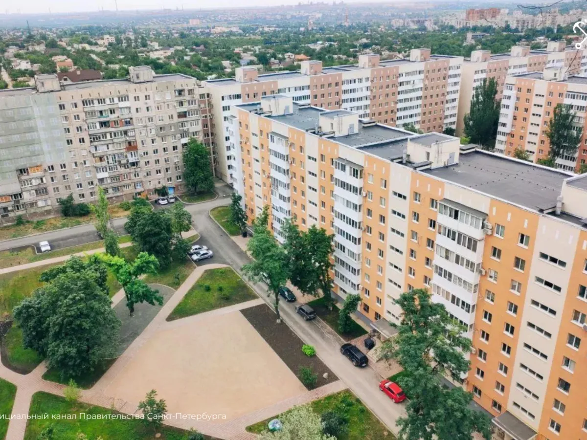 Петербург сообщил о восстановлении 56 объектов в Мариуполе и новых работах до конца года