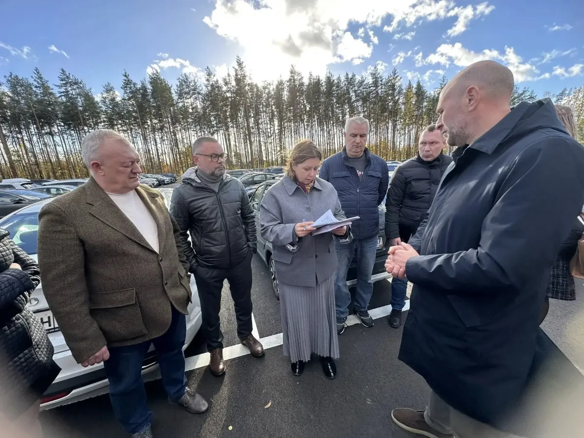 В Песочном обсудили работу автостоянки у онкокластера