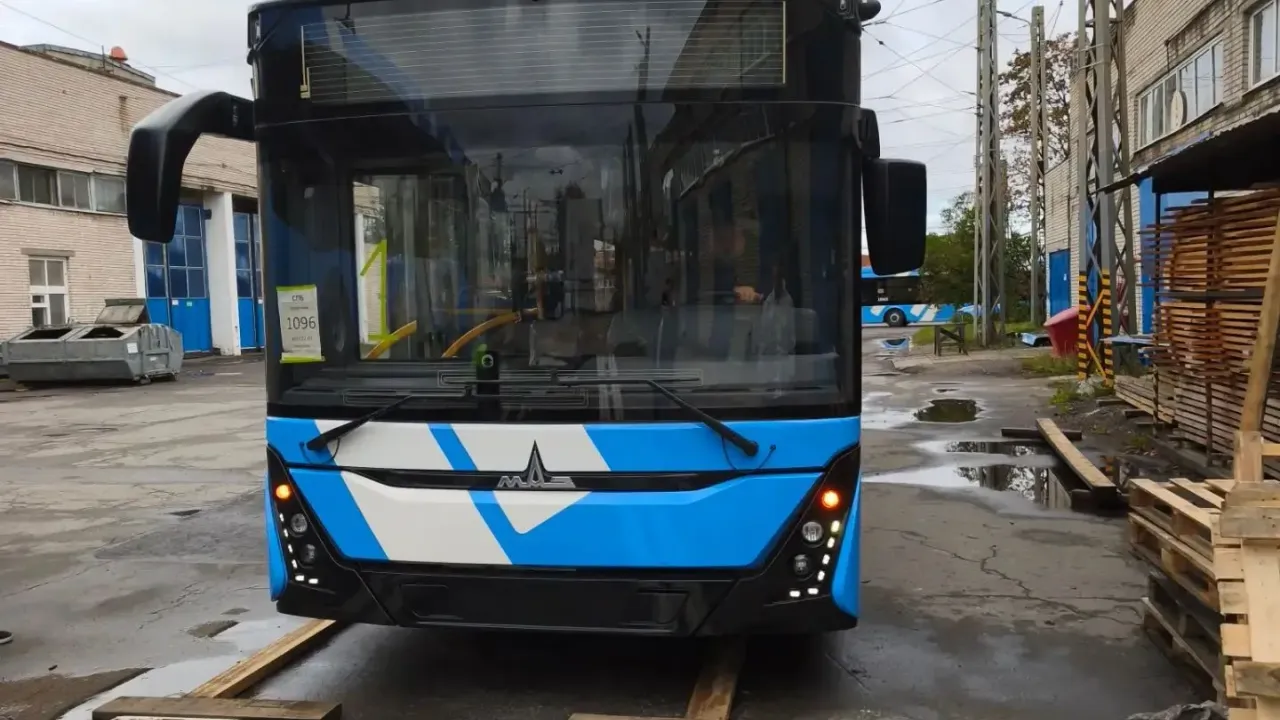 Петербург получит 86 новых троллейбусов Минского автозавода