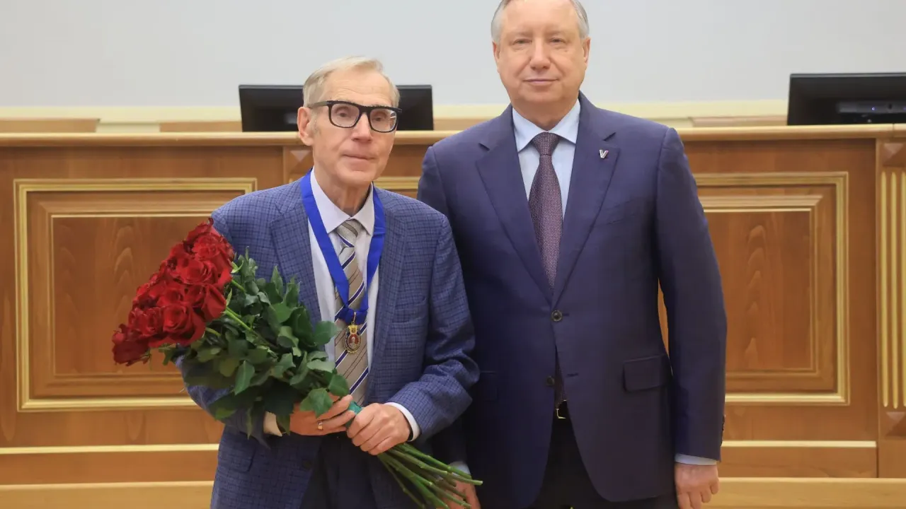 Александр Беглов вручил Владимиру Семиглазову знак «За заслуги перед Санкт-Петербургом» — Санкт-Петербург Сейчас