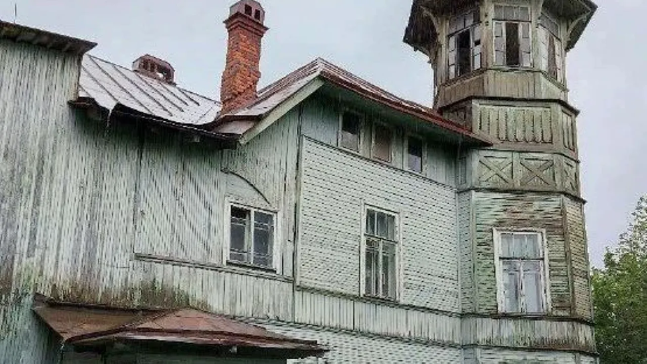 Суд обязал «Почту России» законсервировать дачу Кана в Сестрорецке за 6 месяцев
