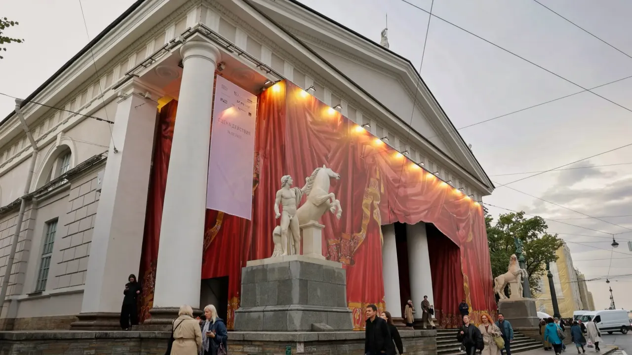 В Манеже открылась выставка к 150-летию Союза театральных деятелей — Санкт-Петербург Сейчас