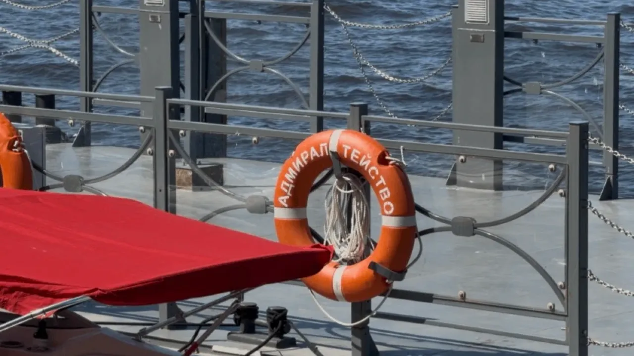 В Петербурге утвердили график закрытия причалов на водных маршрутах — Санкт-Петербург Сейчас