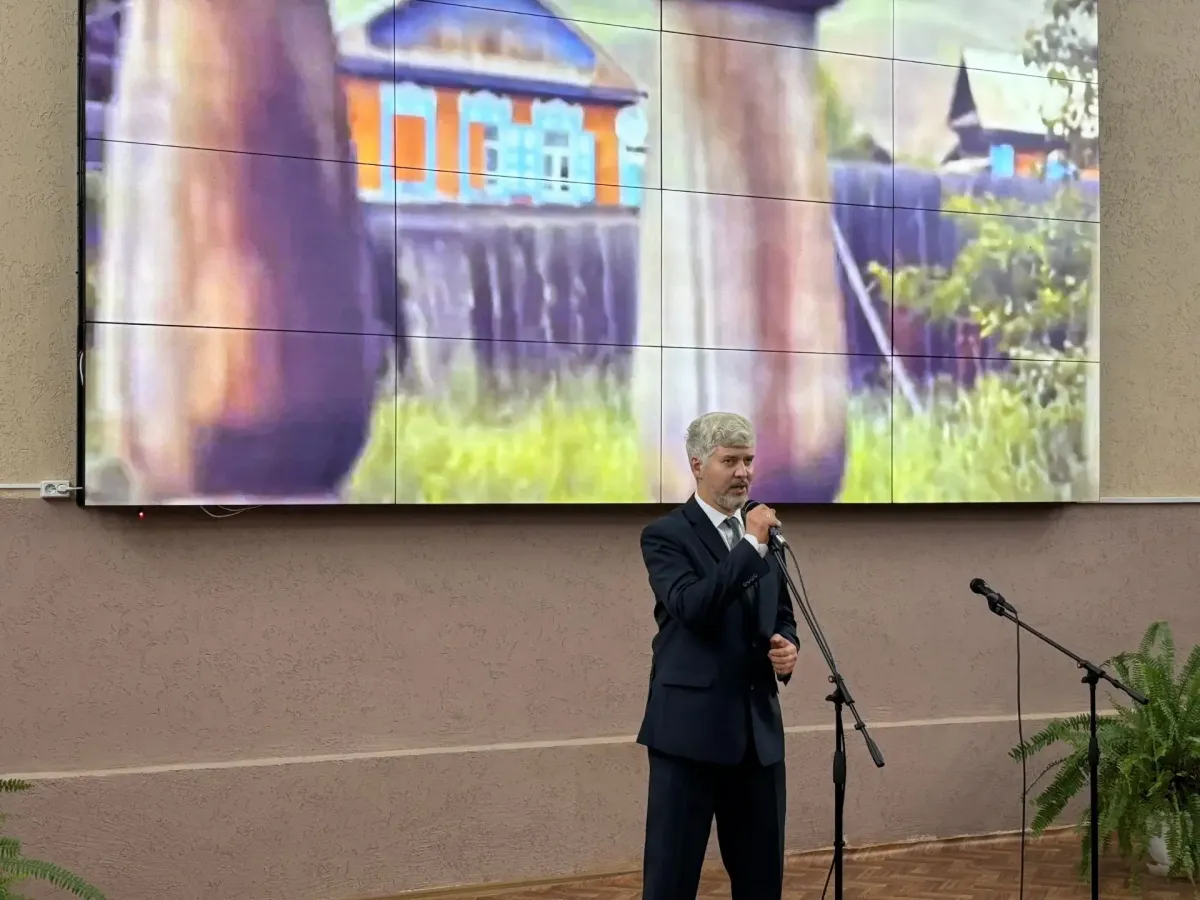 В Базарном Карабулаке после реконструкции открылся обновлённый художественный зал музея