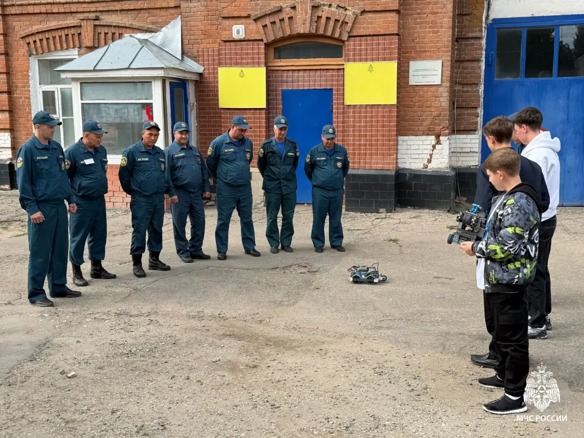 Петровские школьники стали призерами всероссийского робототехнического фестиваля МЧС