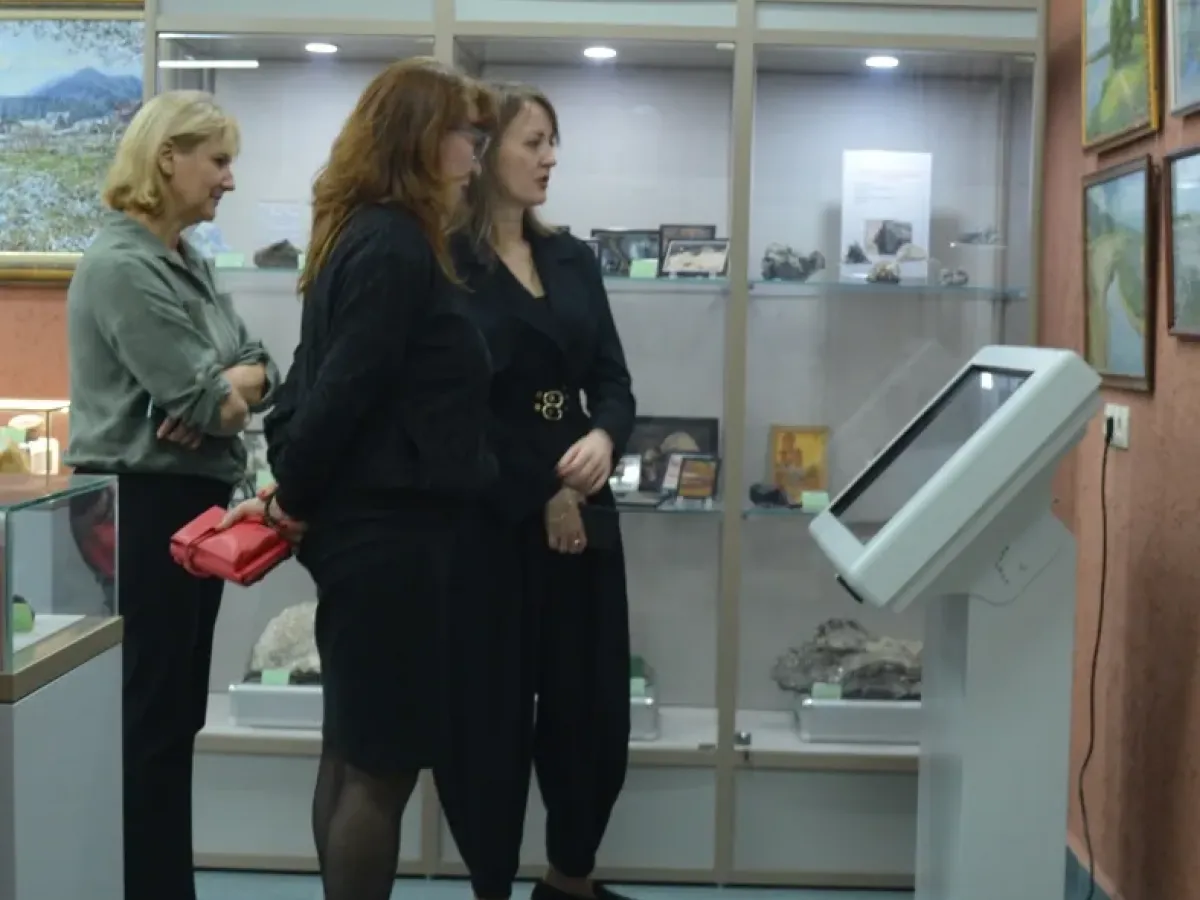 В Базарном Карабулаке после реконструкции открылся обновлённый художественный зал музея