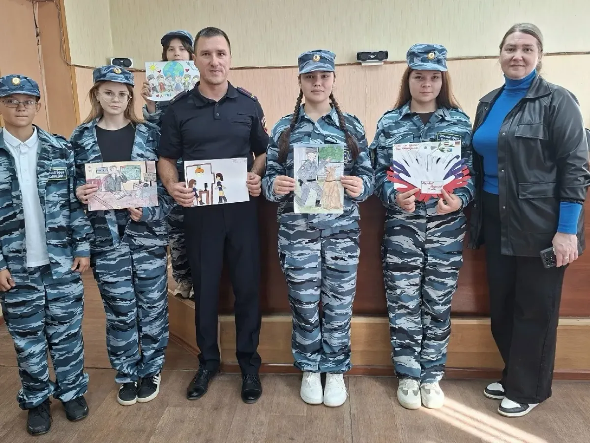 В Саратовской области завершается отборочный этап конкурса детского рисунка о работе родителей в полиции