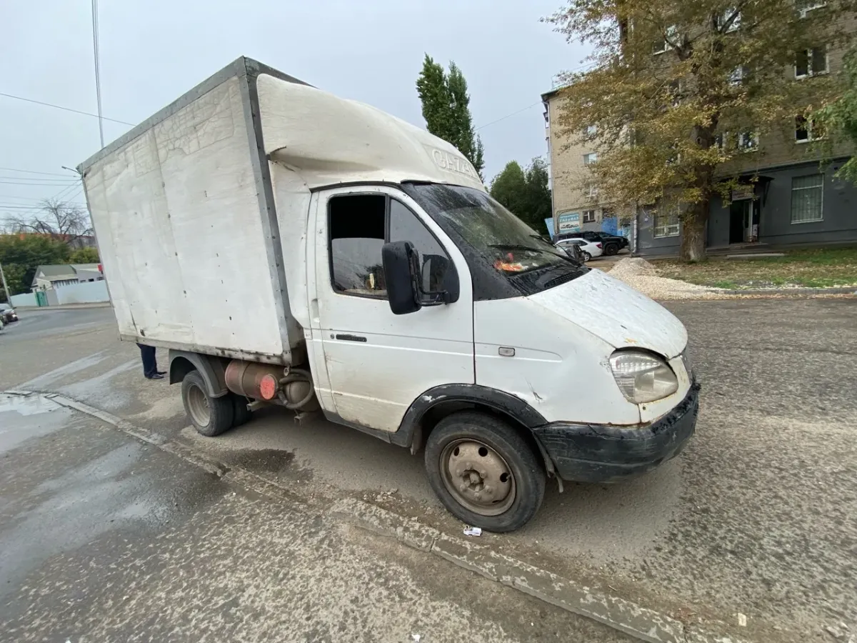 В Саратове приставы арестовали ГАЗель должника со 130 неоплаченными штрафами