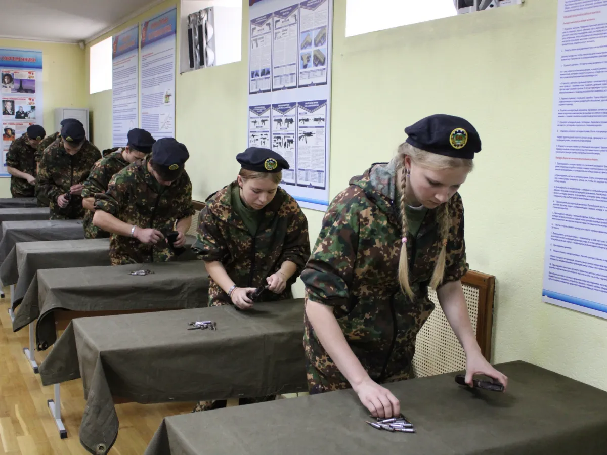 На базе центра «АВАНГАРД» прошла военно-спортивная игра «Армейский марафон»