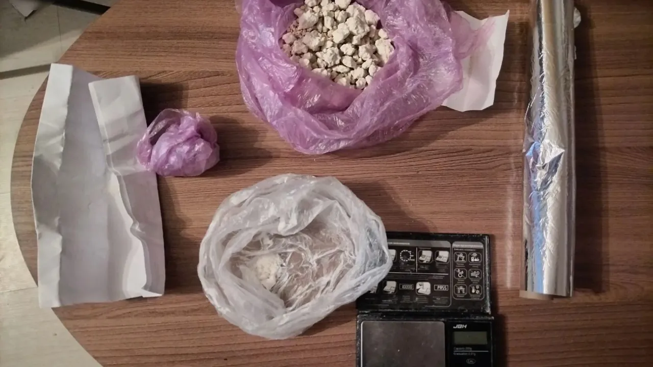 В Заводском районе Саратова задержали подозреваемого в сбыте наркотиков