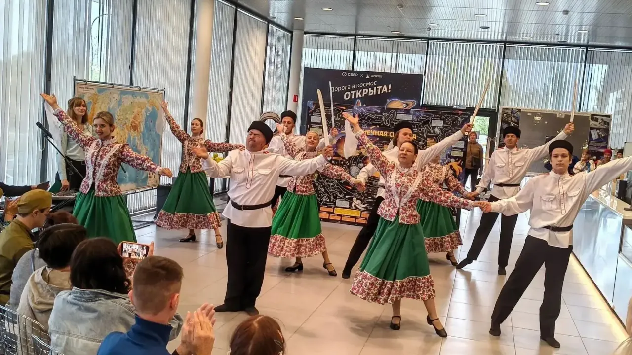 В Парке покорителей космоса прошел концерт с участием воспитанников соцучреждений — Саратов Сейчас