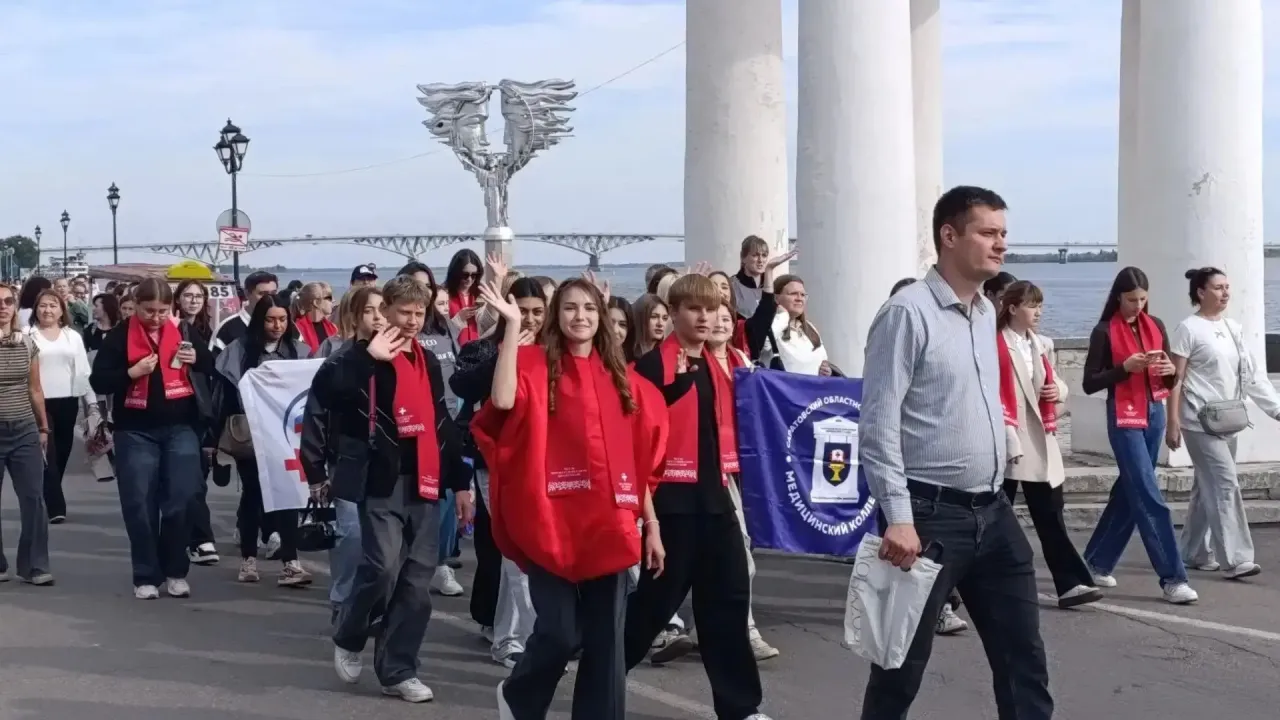 Около тысячи жителей области присоединились к акции «10 тысяч шагов к жизни» — Саратов Сейчас