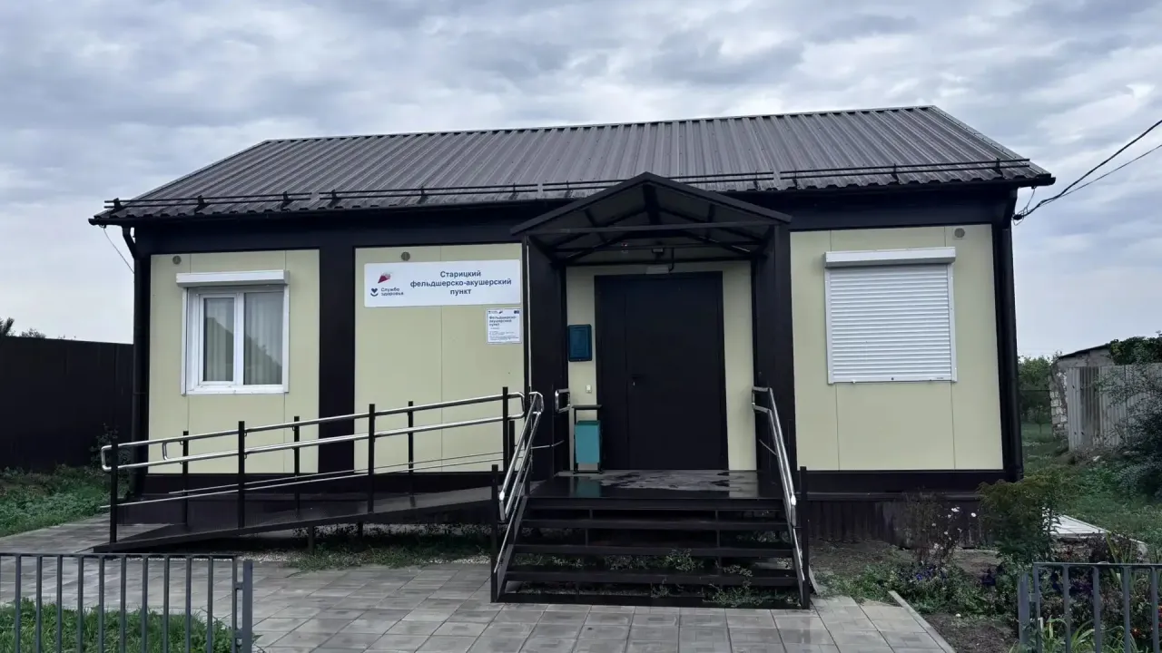 В селе Старицкое установили современный фельдшерско-акушерский пункт — Саратов Сейчас