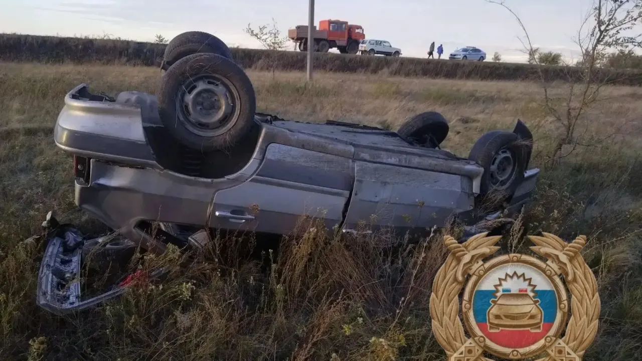 В Перелюбском районе в ДТП погиб водитель «ВАЗ-2114», пассажир госпитализирован — Саратов Сейчас