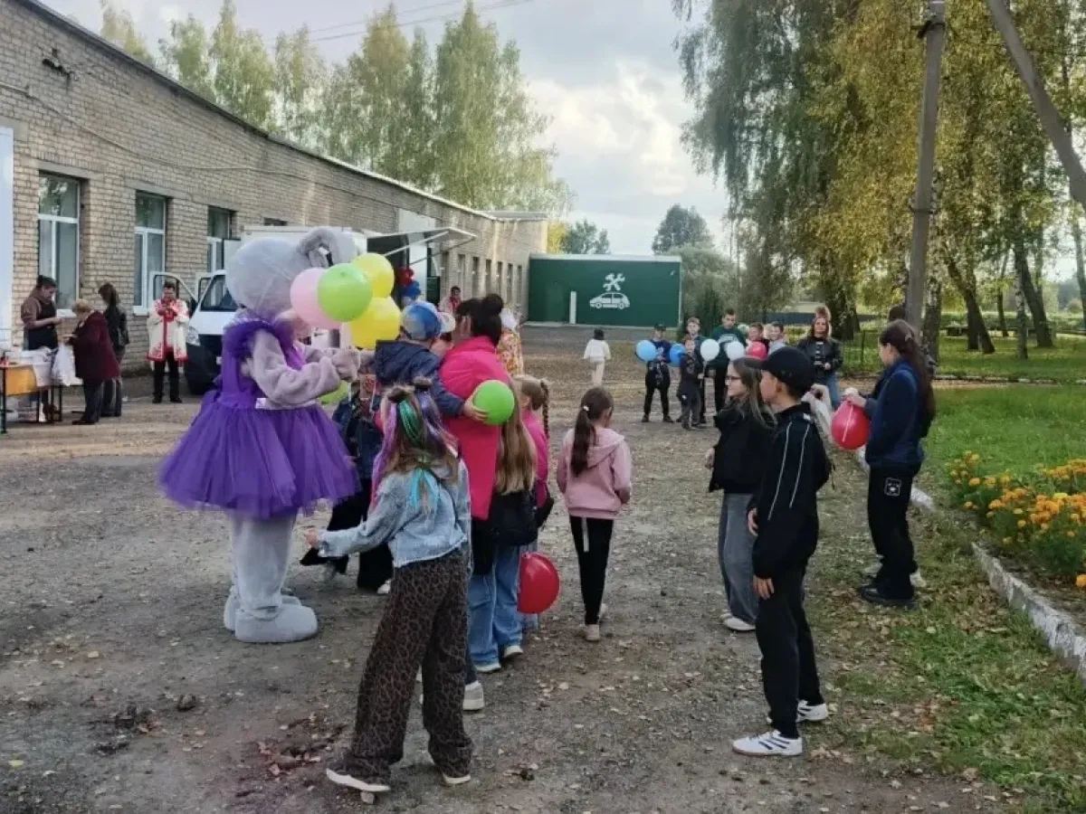 В Смоленском округе у избирательных участков организовали культурную программу