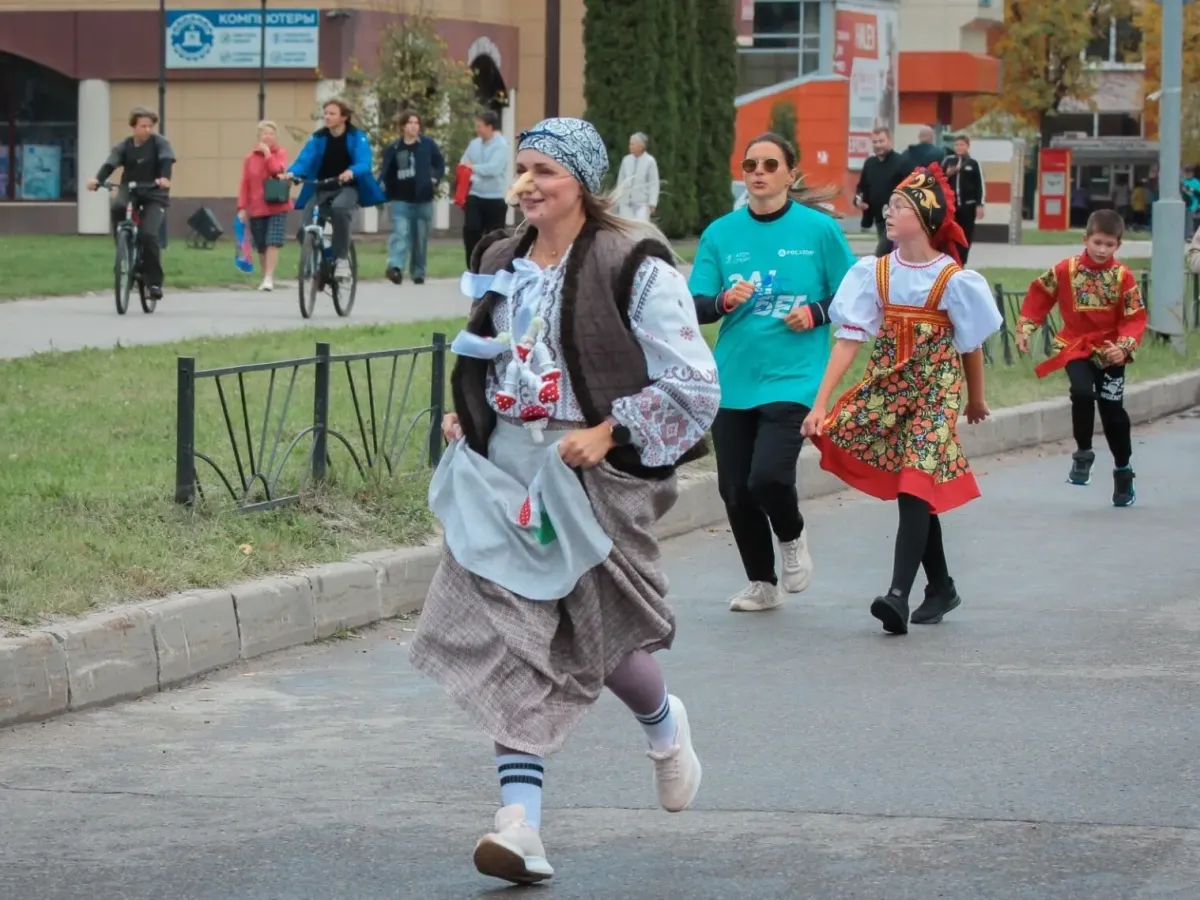 В Десногорске более 800 человек вышли на «Забег атомных городов-2026»