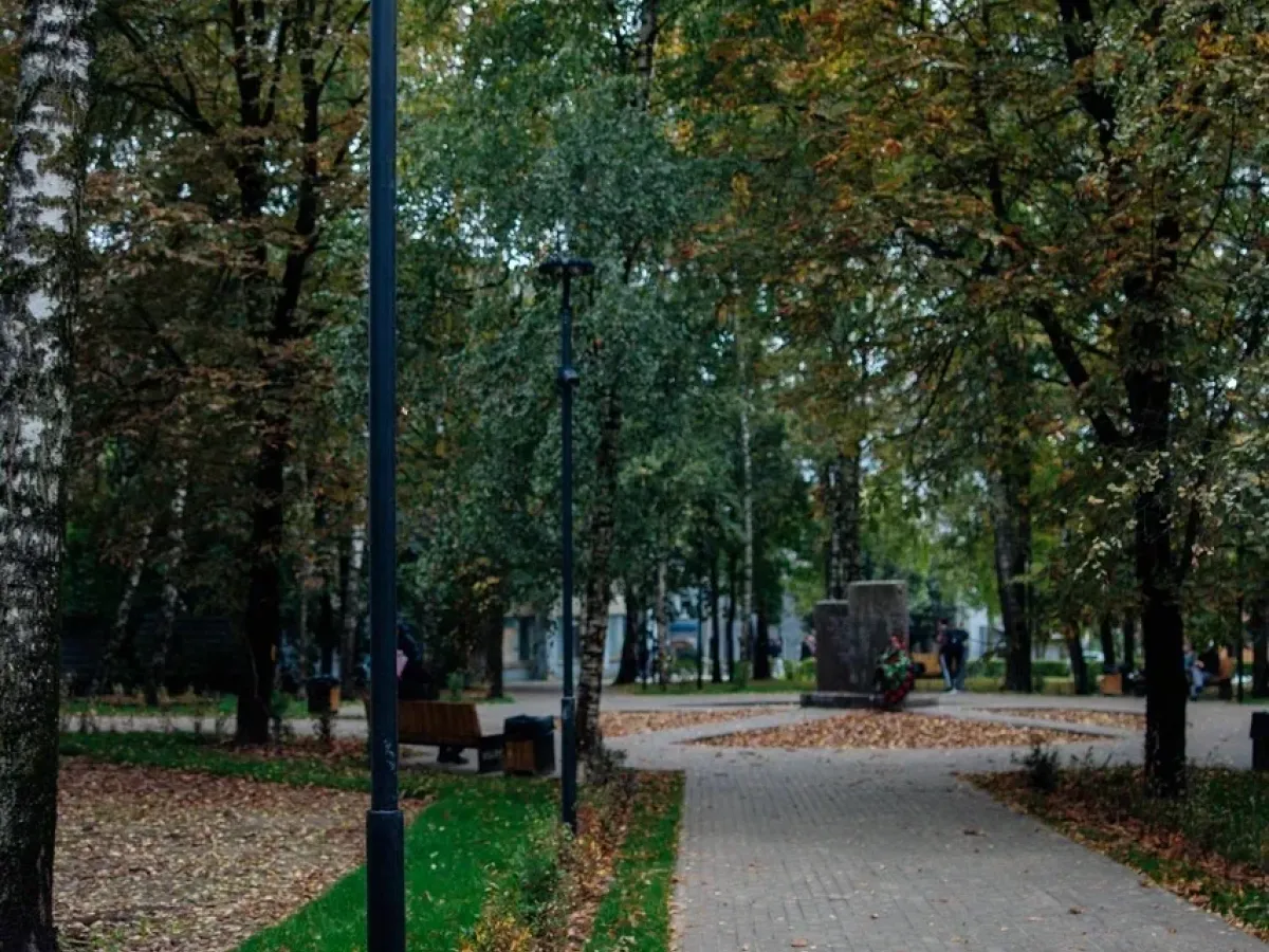 В Смоленске завершили благоустройство сквера имени священномученика Серафима