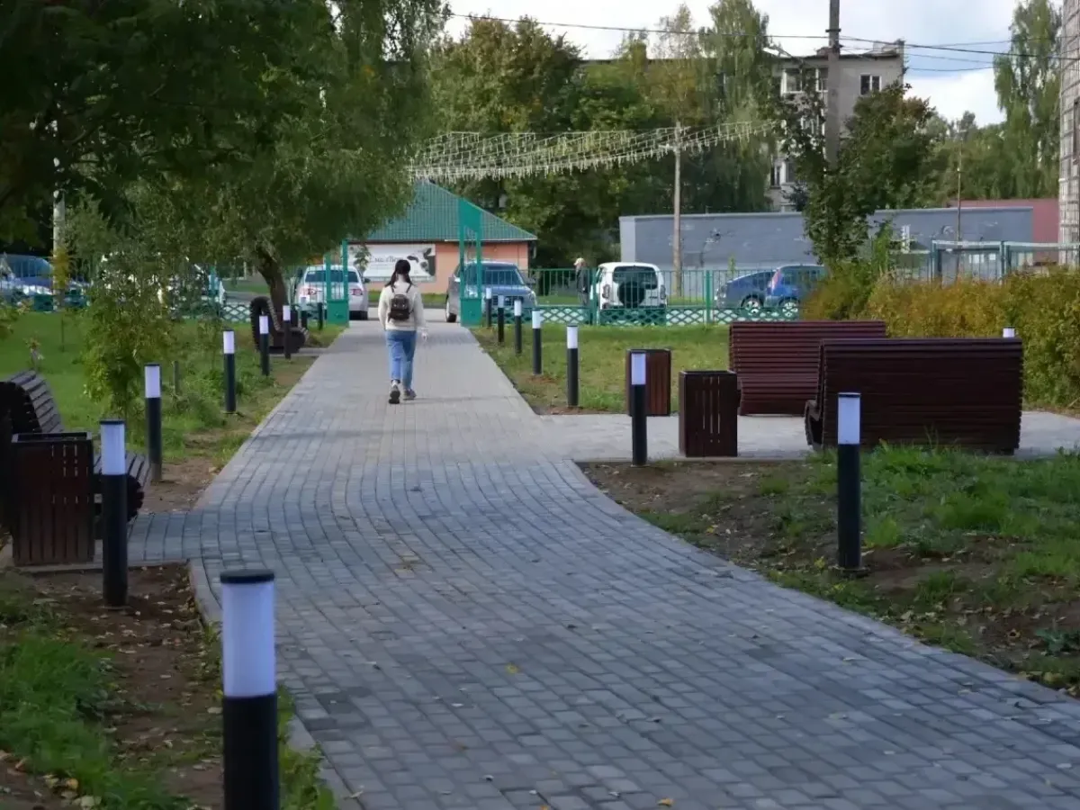 В Смоленском округе благоустраивают пять общественных пространств