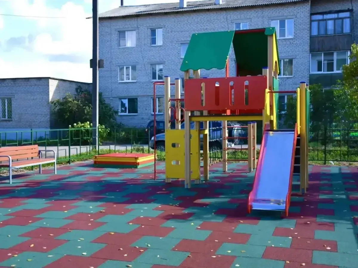 В Смоленском округе благоустраивают пять общественных пространств