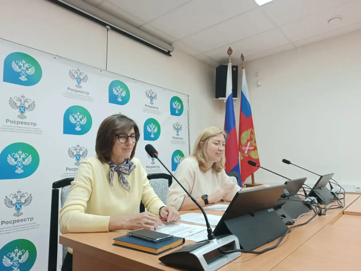 Росреестр и министерство провели прием по оформлению недвижимости в ДНР
