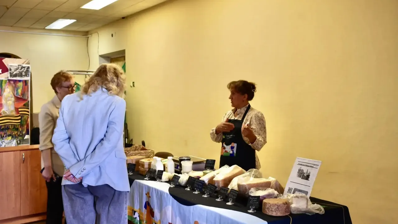 В Администрации Смоленского округа прошла фермерская ярмарка «Вкусная пятница» — Смоленск Сейчас