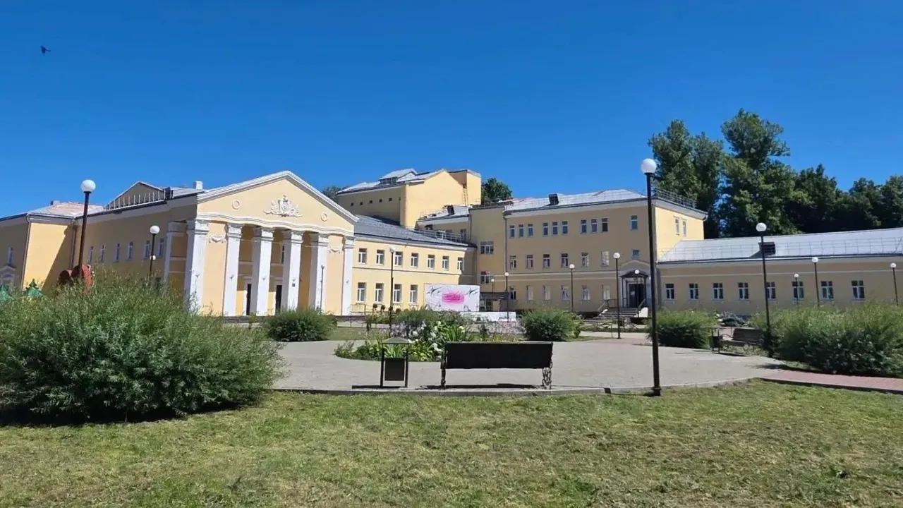 В Ярцеве завершили ремонт кровли и внутренних помещений Центра культуры и искусства — Смоленск Сейчас