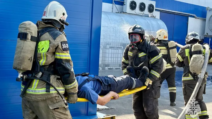 В Буденновске на учениях отработали тушение пожара на заводе пенополиуретана — Ставрополь Сейчас
