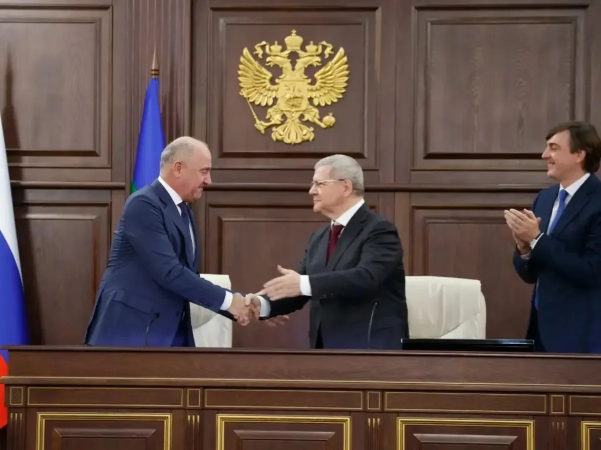 Владимир Владимиров поздравил Рашида Темрезова со вступлением в должность главы КЧР