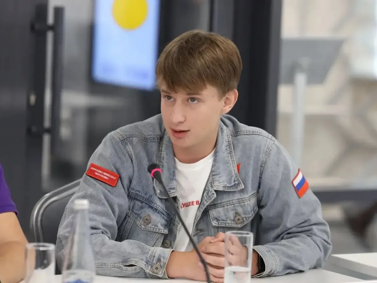 Владимир Владимиров встретился с активистами «Движения Первых» Ставрополья