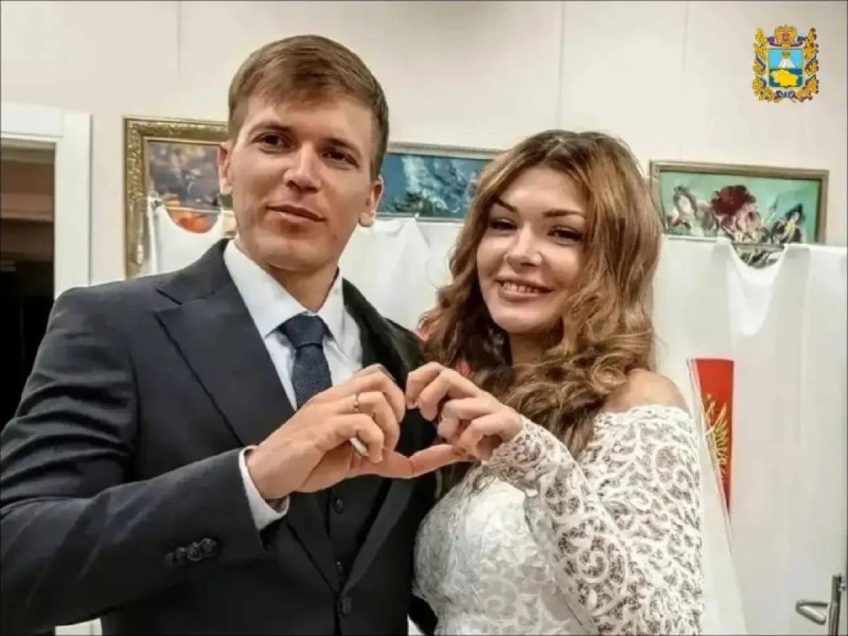 Молодожены Ставрополья проголосовали на выборах депутатов Госдумы РФ и краевой Думы