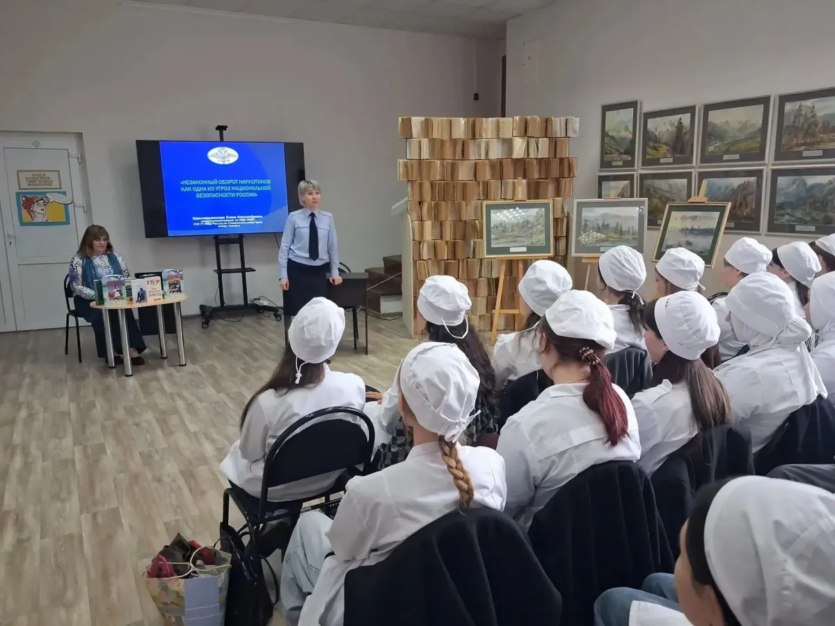 Полиция Ставрополья проводит профилактические встречи с родителями, педагогами и молодежью