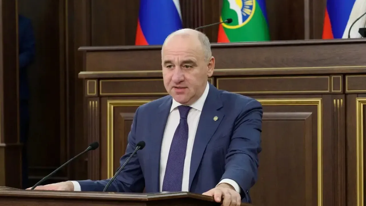 Владимир Владимиров поздравил Рашида Темрезова со вступлением в должность главы КЧР — Ставрополь Сейчас
