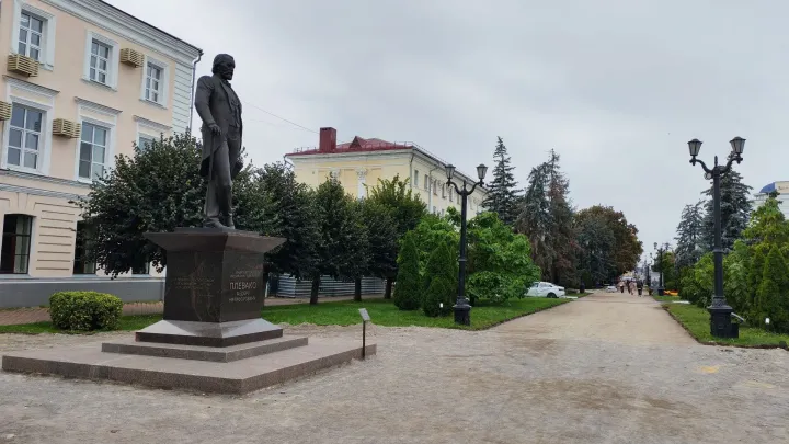 В Тамбове продолжают благоустройство исторического центра на улице Октябрьской — Тамбов Сейчас