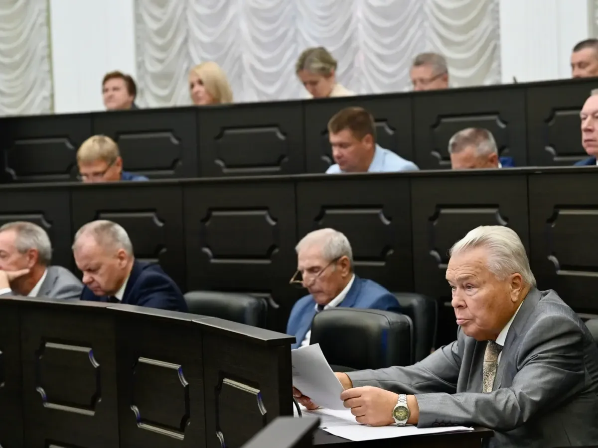 Депутаты Тамбовской областной Думы поддержали поправки в бюджет и продлили гаражную амнистию