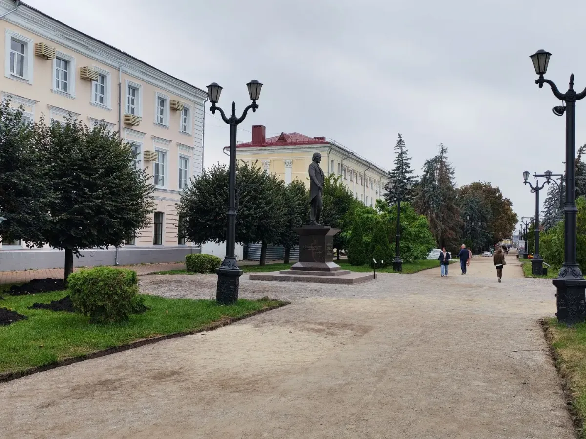 В Тамбове продолжают благоустройство исторического центра на улице Октябрьской